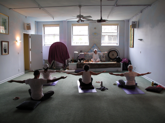 A Morning Yoga Session With Atma Bir Kaur(Harriet McCaig) @ Kundalini Yoga East